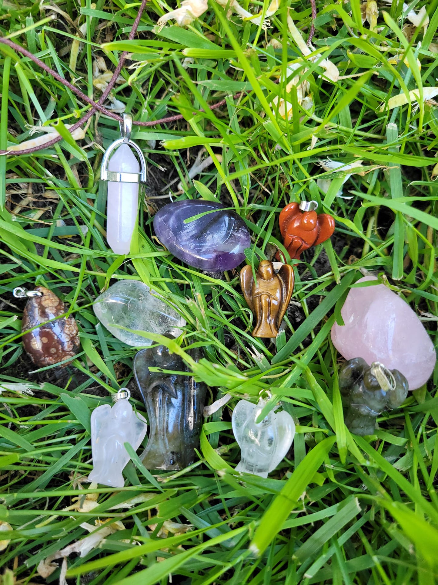 Angel with coding: Grounding - Red Jasper 35 mm