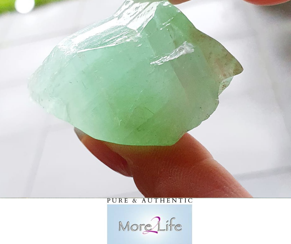 Ruwe Groene Smaragd Calciet - De brenger van levensvreugde