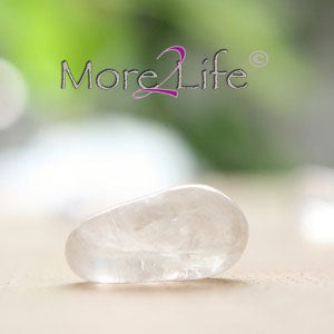 Bergkristal: Trommelsteen met de codering: Puur zijn